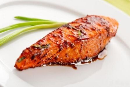 Pescado frito en salsa de soja